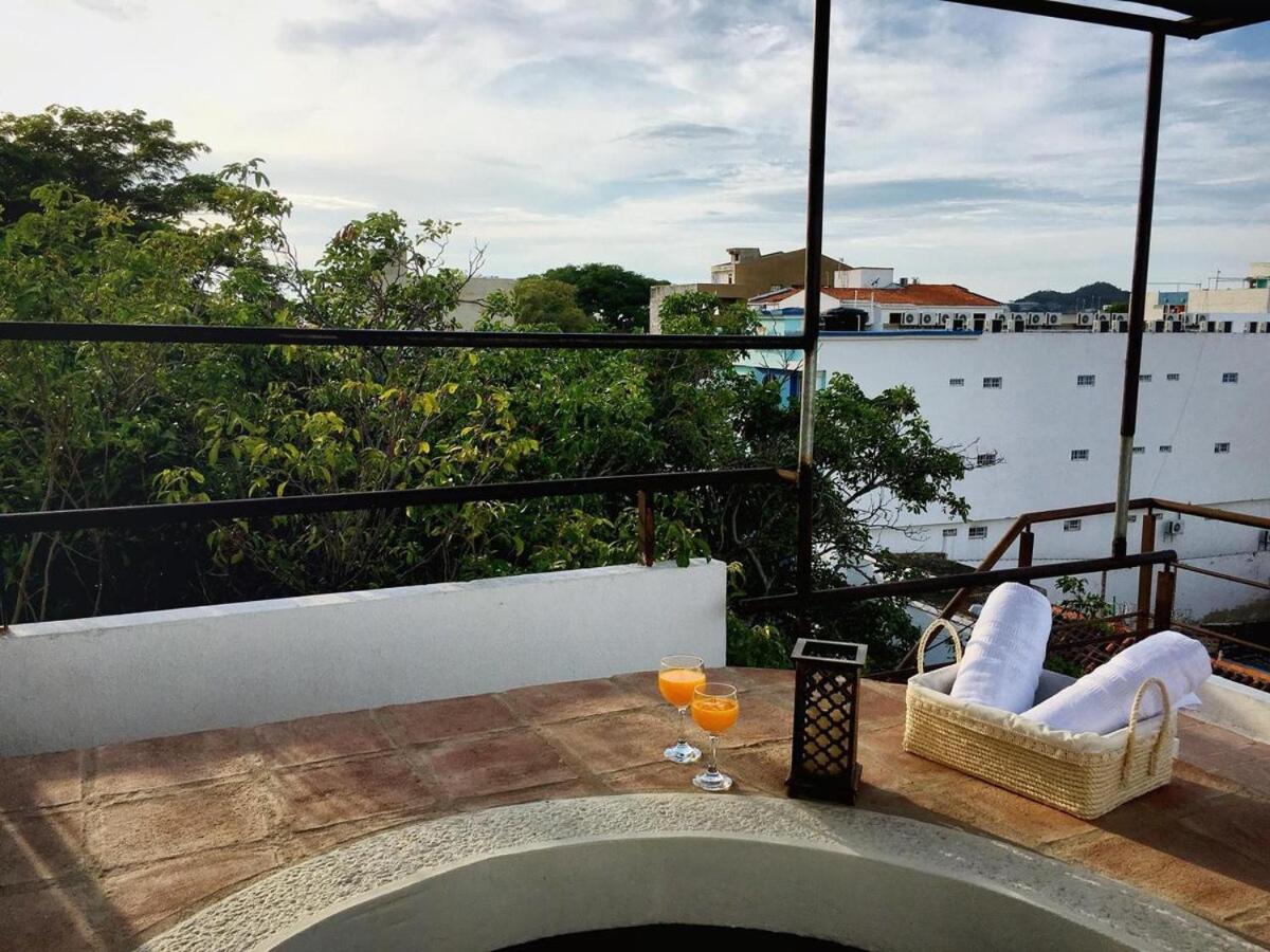 NEW Great Triplex 2BR W jacuzzi and 3 terraces