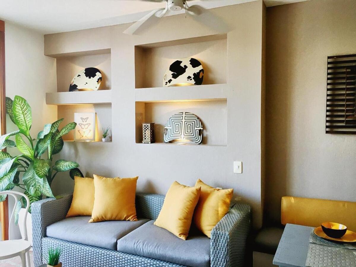 NEW Great Triplex 2BR W jacuzzi and 3 terraces