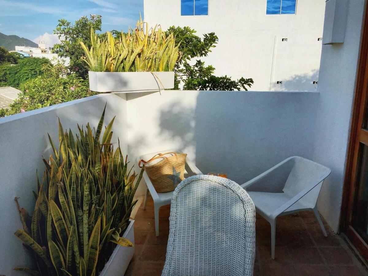 NEW Great Triplex 2BR W jacuzzi and 3 terraces