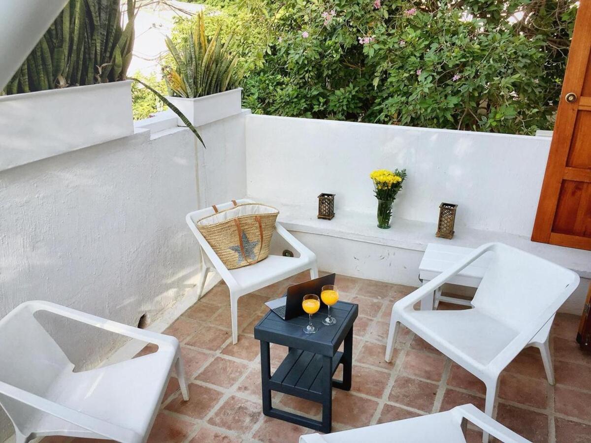 NEW Great Triplex 2BR W jacuzzi and 3 terraces
