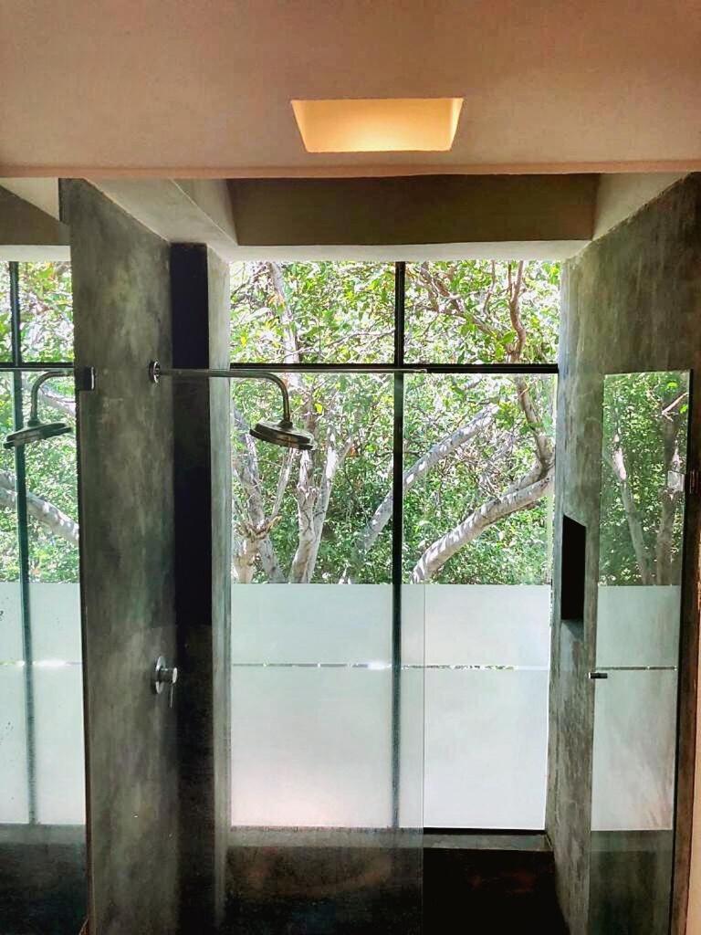 NEW Great Triplex 2BR W jacuzzi and 3 terraces