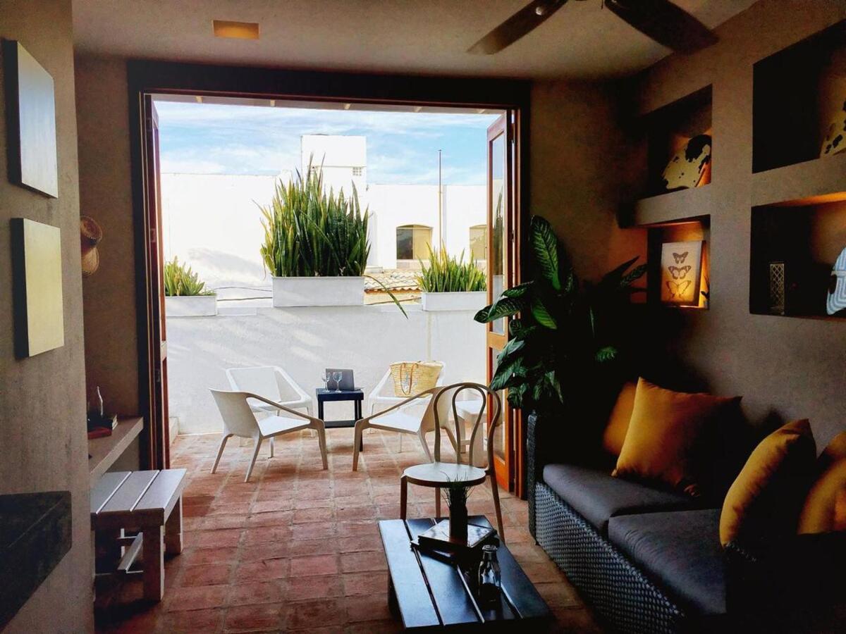 NEW Great Triplex 2BR W jacuzzi and 3 terraces