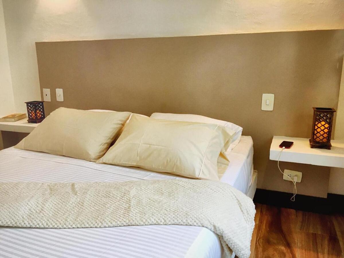 NEW Great Triplex 2BR W jacuzzi and 3 terraces