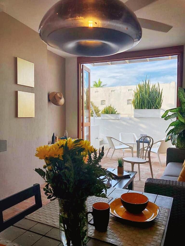 NEW Great Triplex 2BR W jacuzzi and 3 terraces