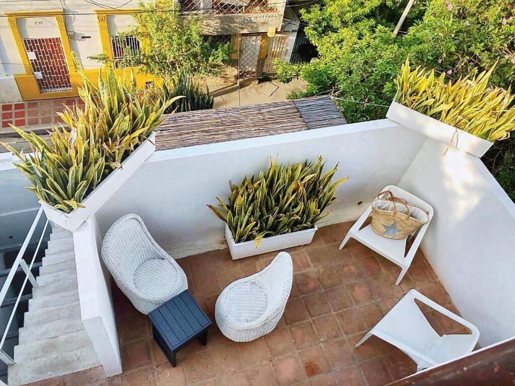 NEW Great Triplex 2BR W jacuzzi and 3 terraces