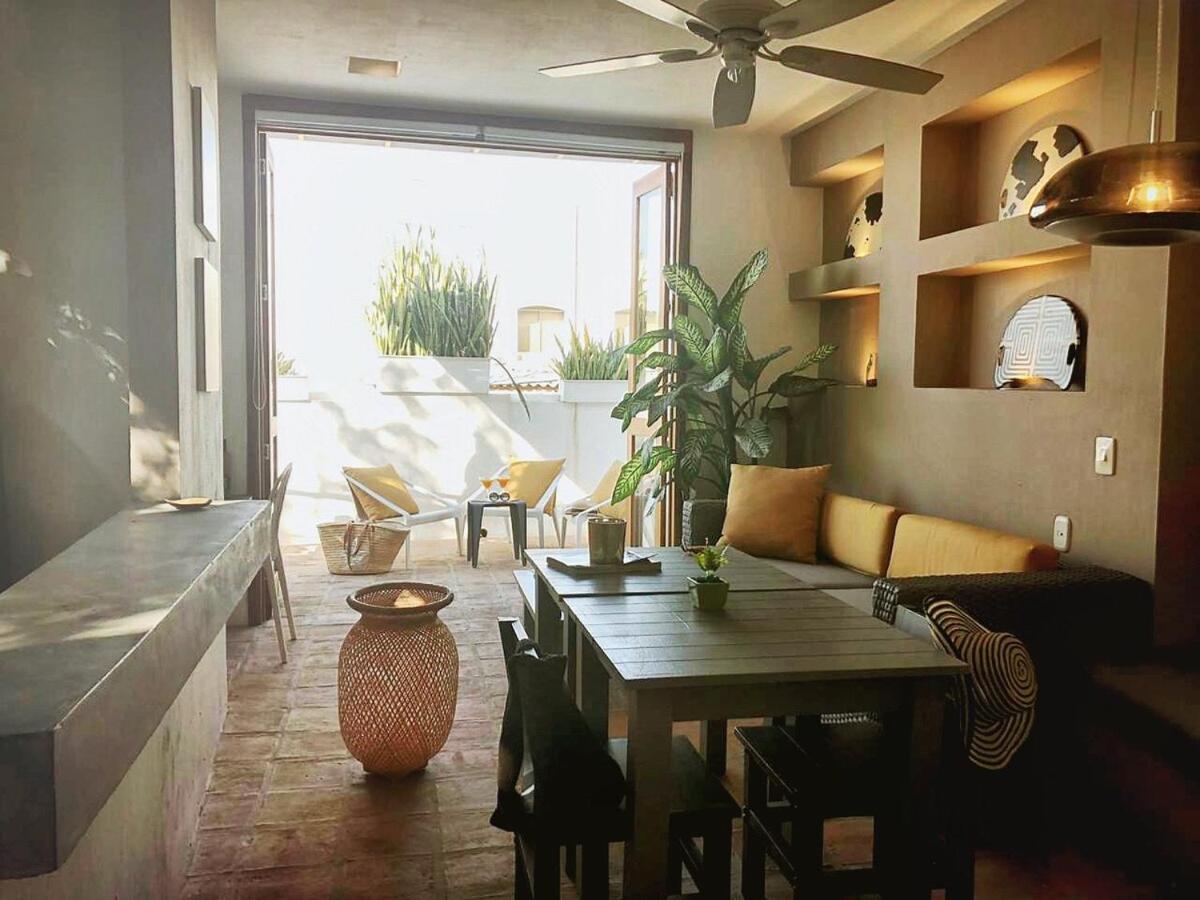 NEW Great Triplex 2BR W jacuzzi and 3 terraces