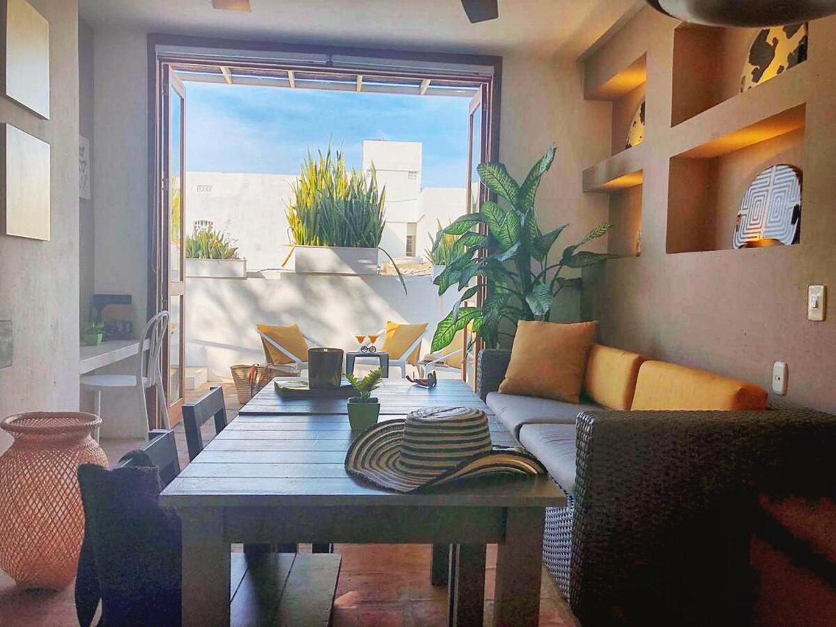 NEW Great Triplex 2BR W jacuzzi and 3 terraces