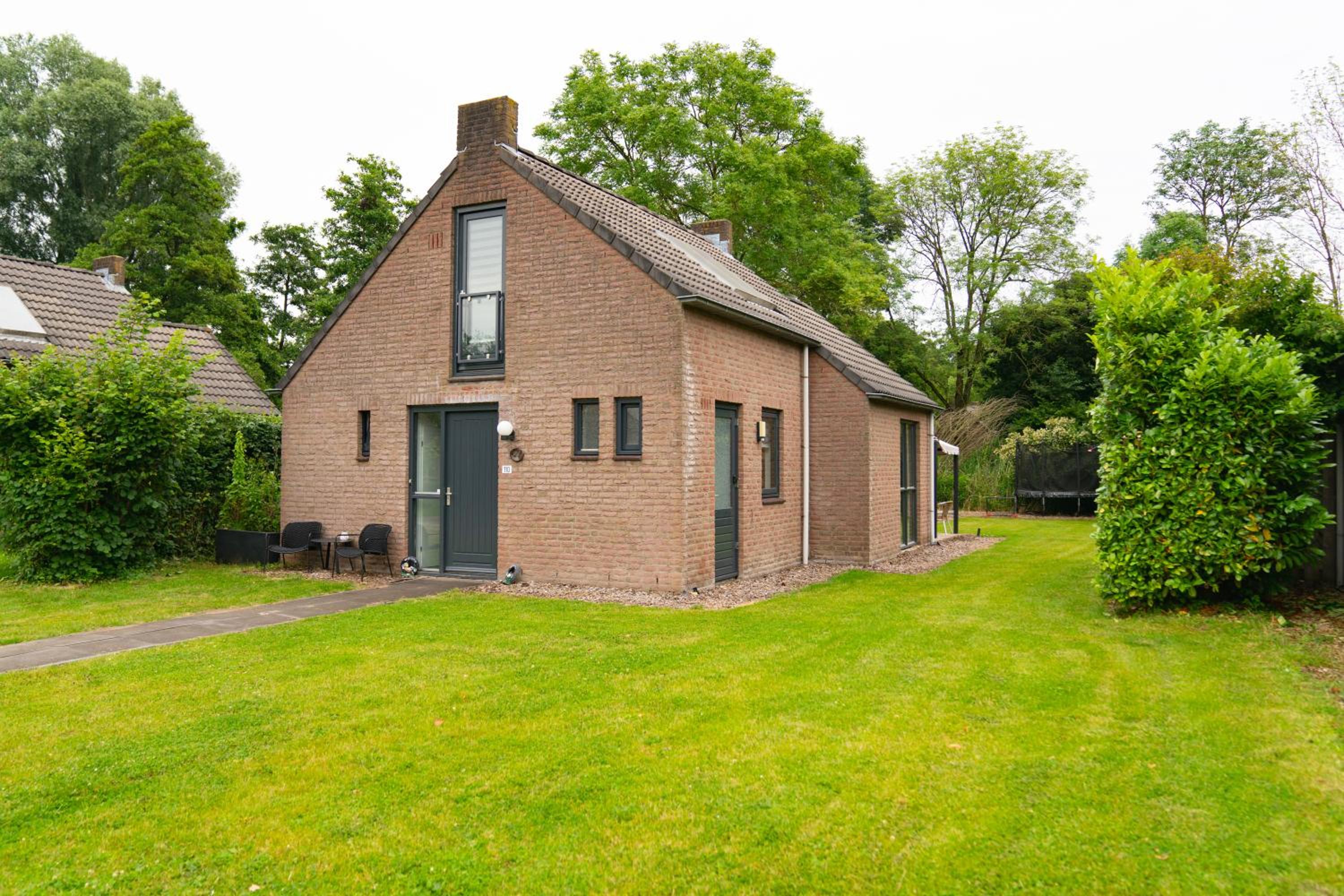 Goldenescape 6P Vip huis met Royale tuin en hottub 110 view 3