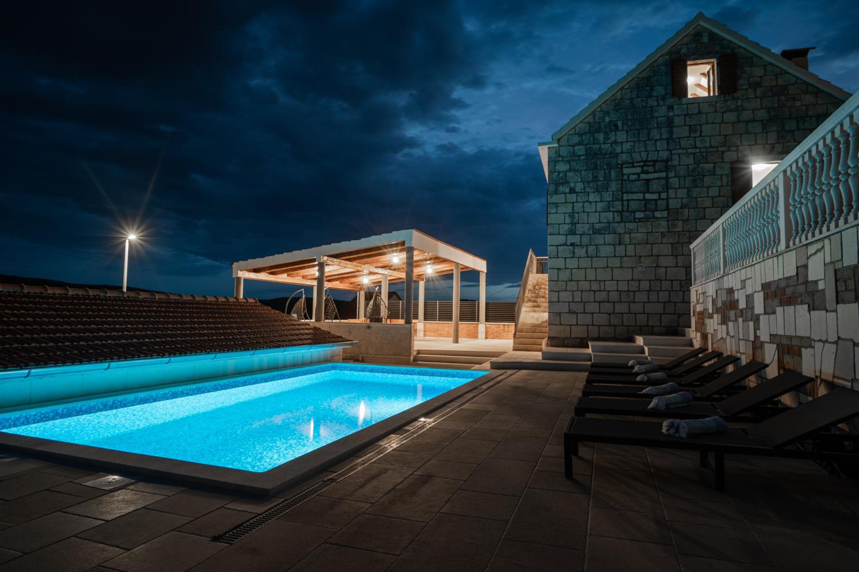 Didova kuća, Holiday home with Private pool near Rogoznica,Sleeps 9 view 5