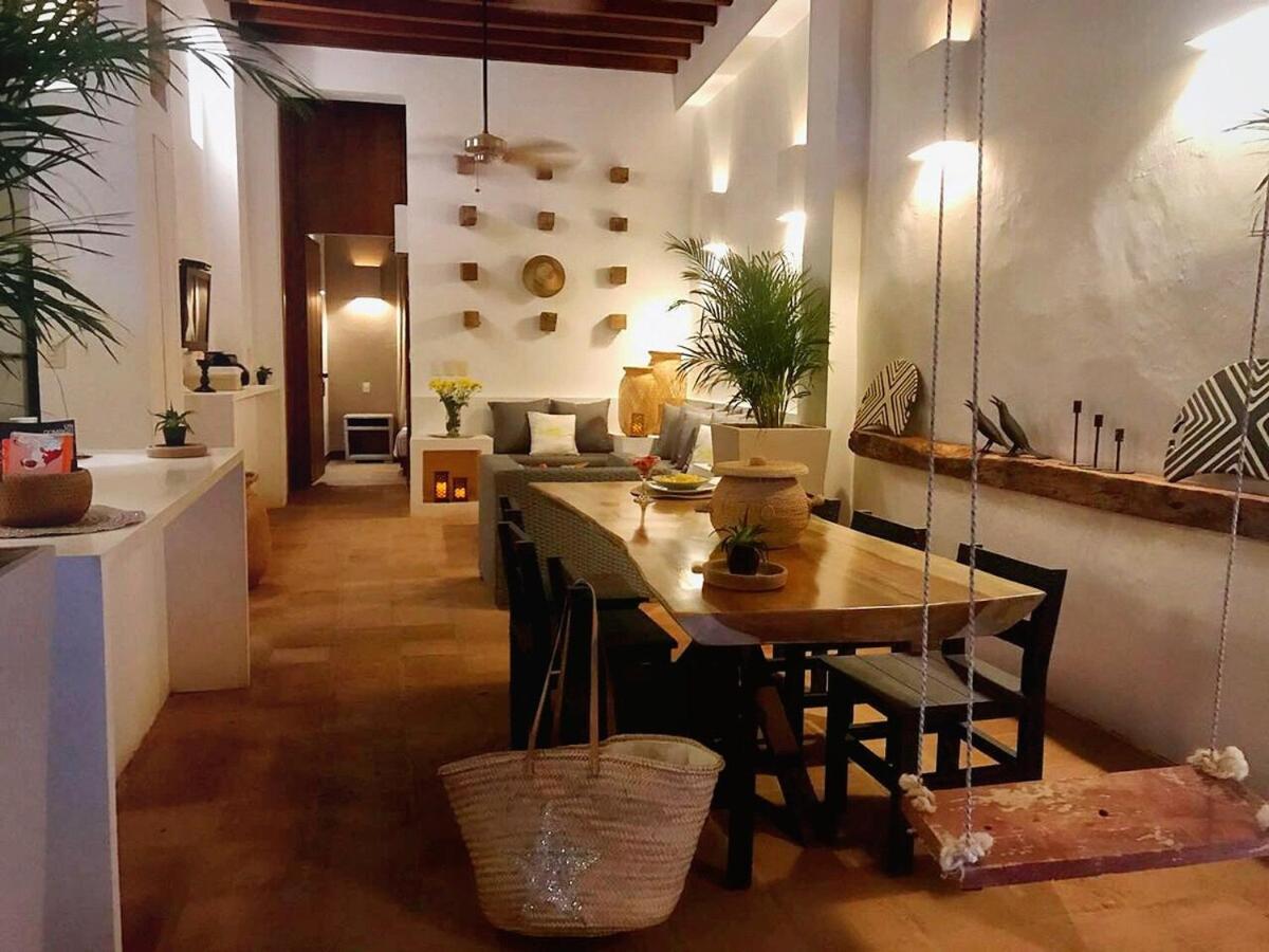 NEW Breathtaking 2BR private pool at the center