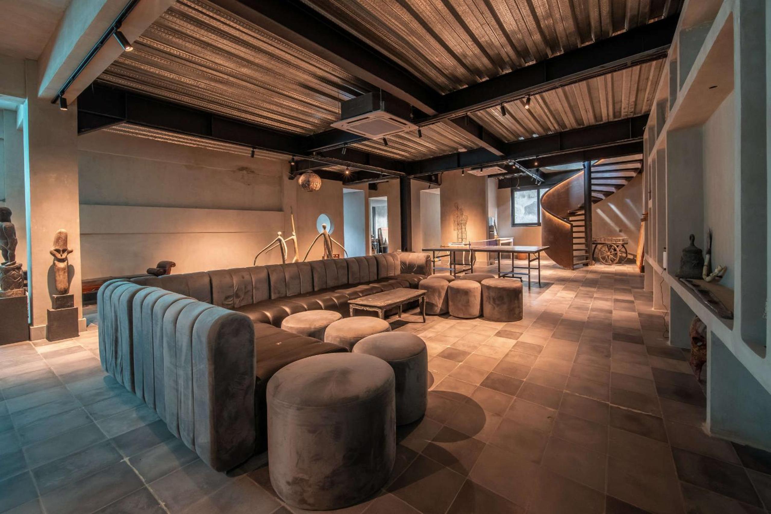 lounge