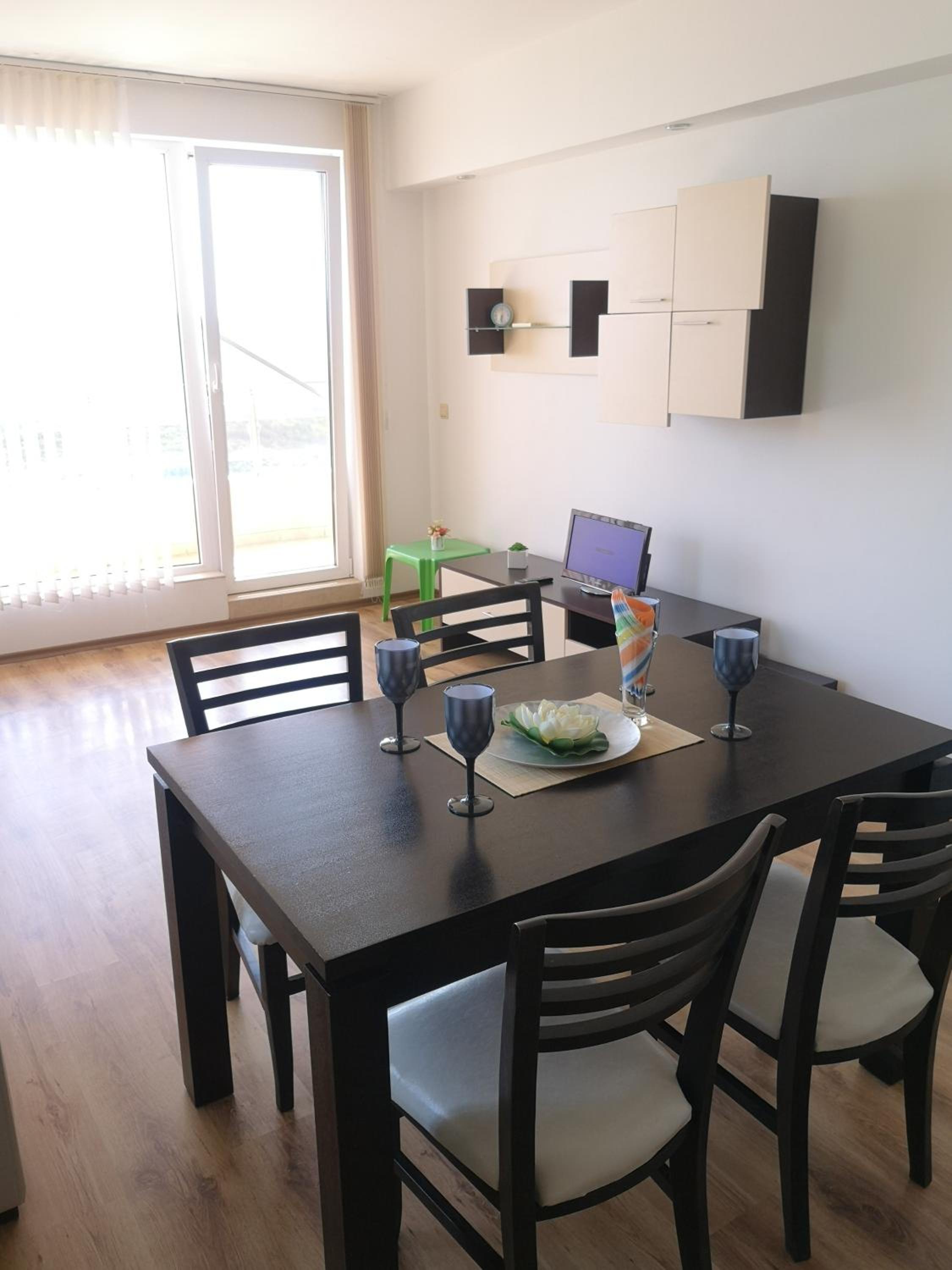 Seaview apartment complex Karia12