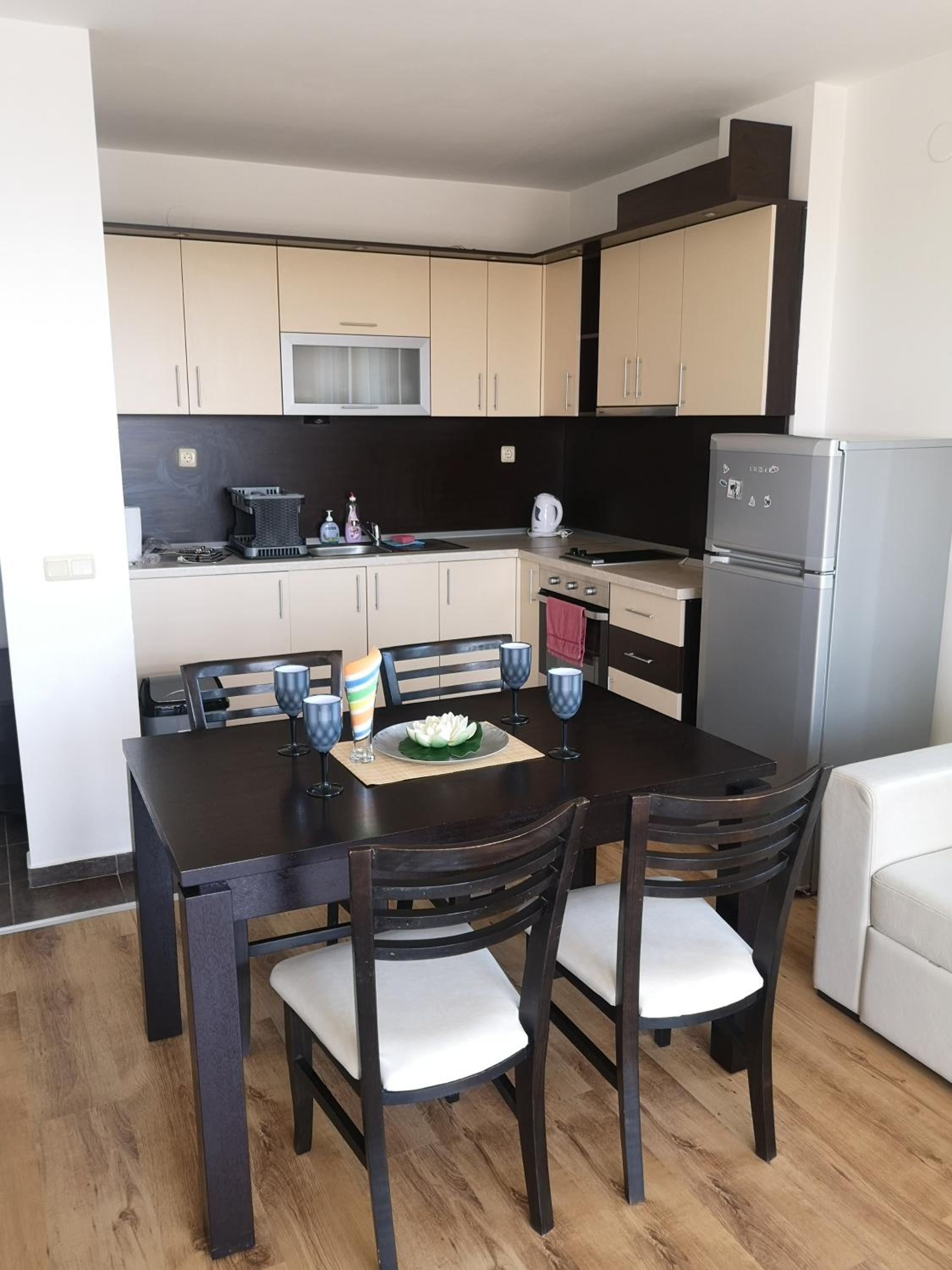 Seaview apartment complex Karia12