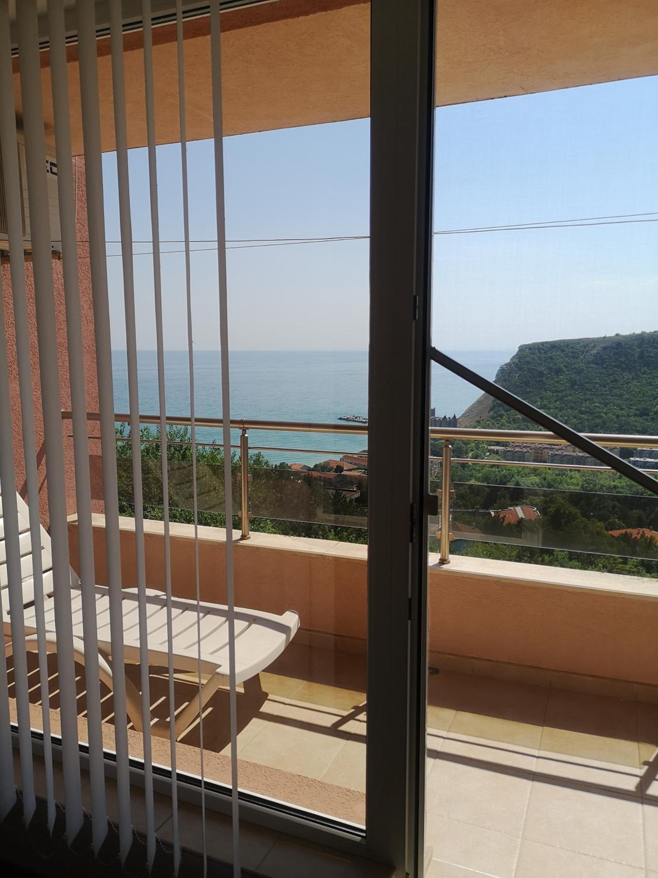 Seaview apartment complex Karia12