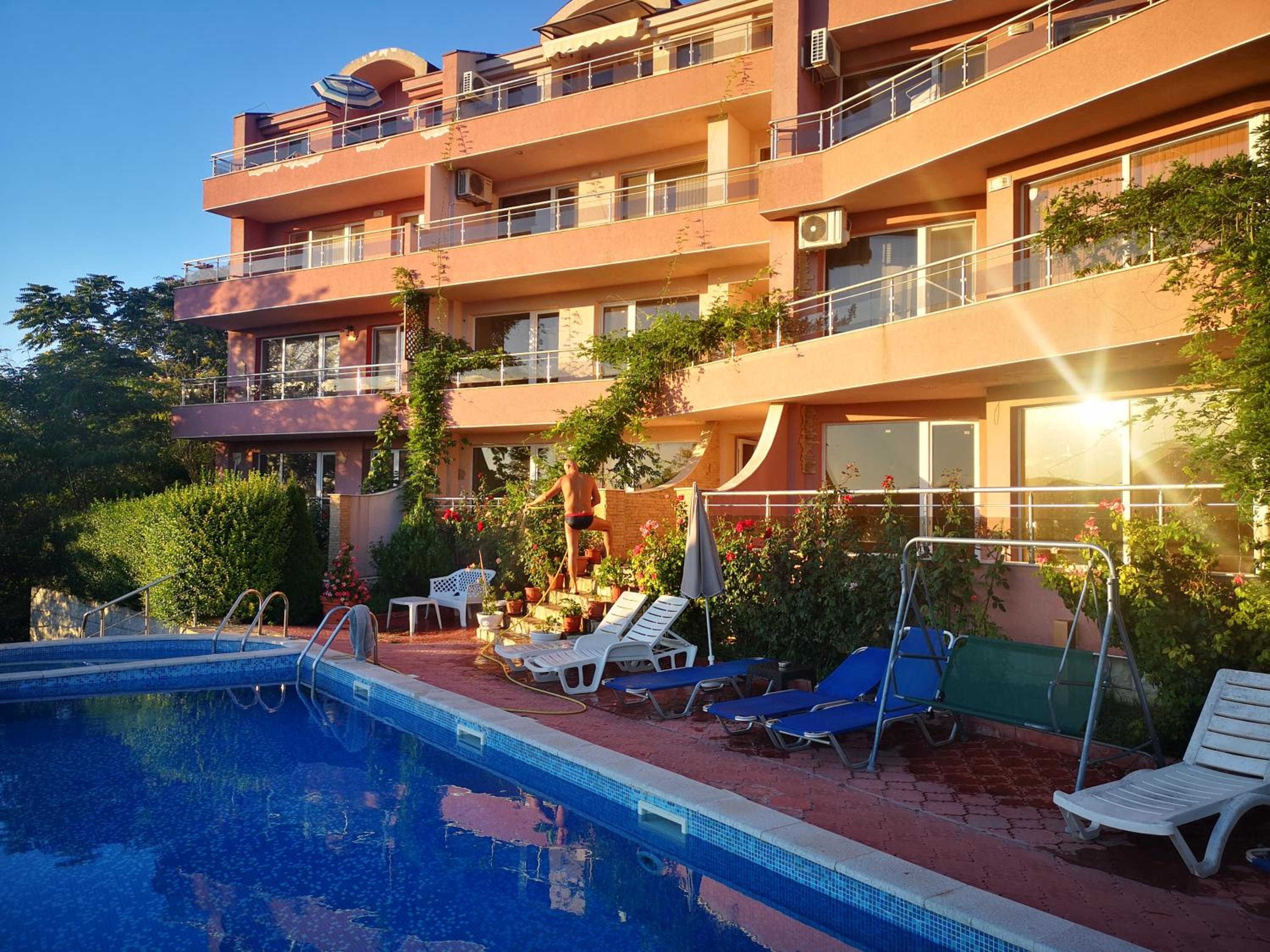 Seaview apartment complex Karia12