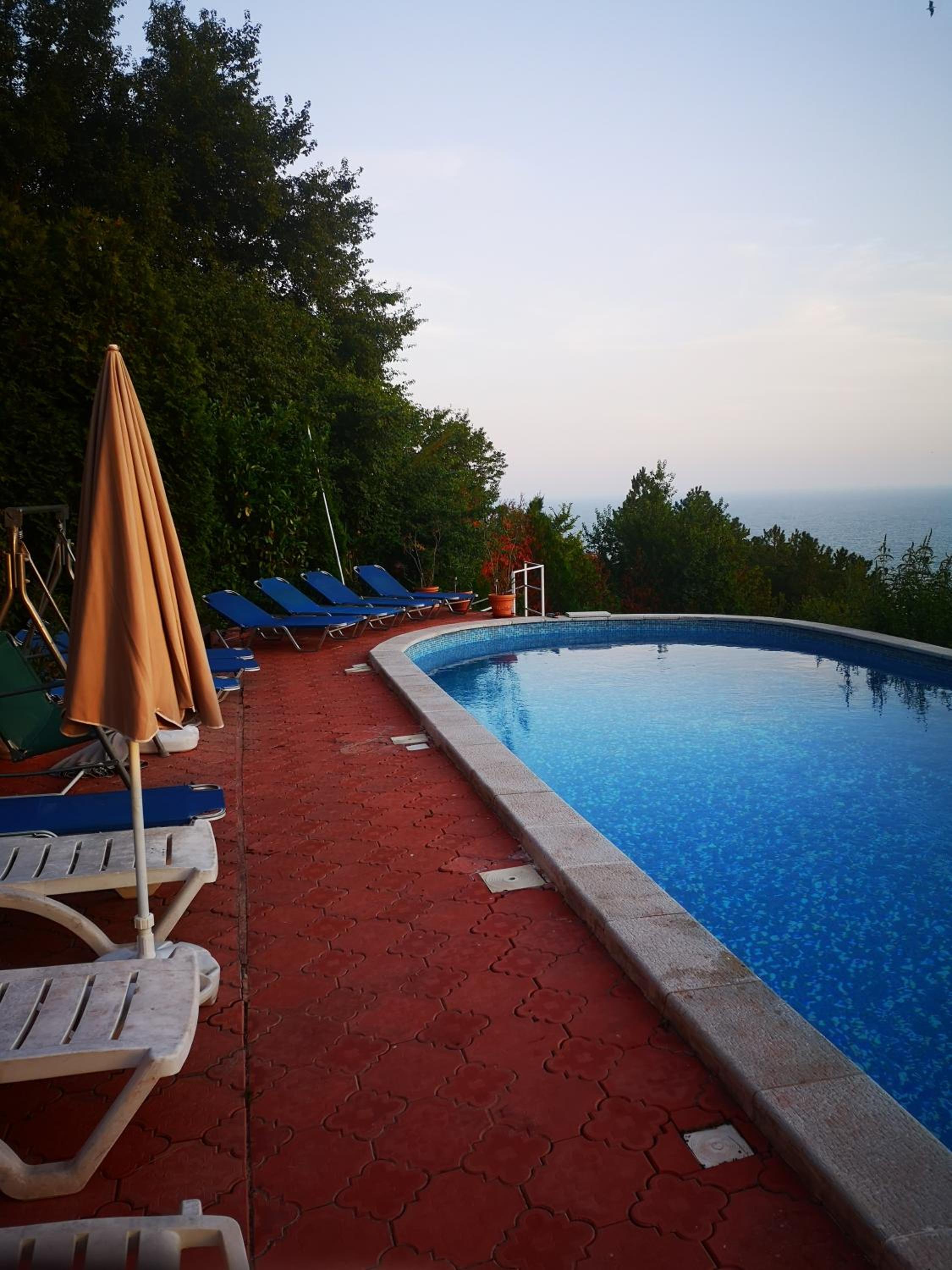 Seaview apartment complex Karia12