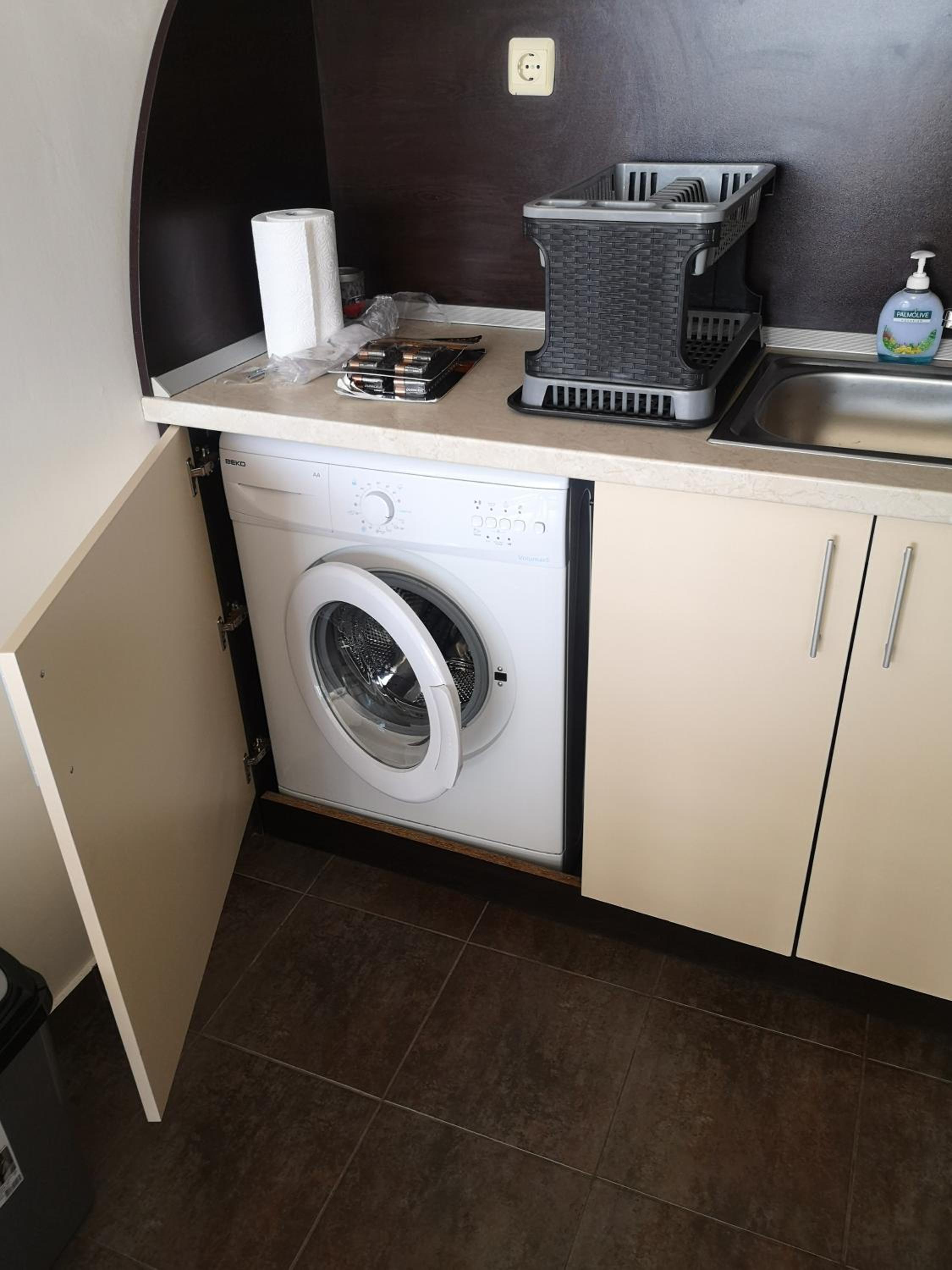 Seaview apartment complex Karia12