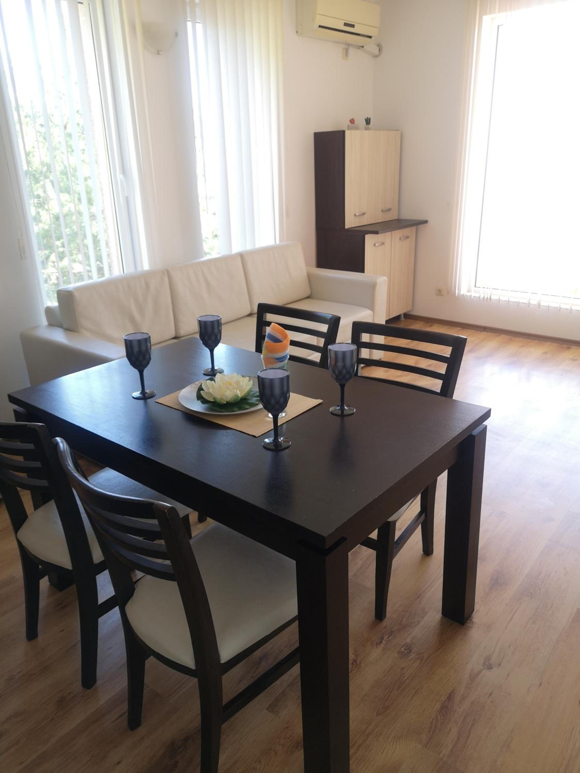 Seaview apartment complex Karia12