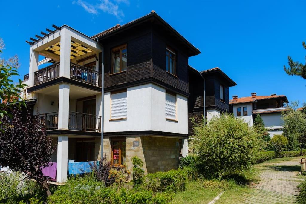 Lovely studio in Santa Marina, Sozopol