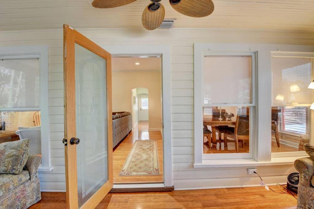 Historic spacious home two blocks to Atlantic Avenue view 4