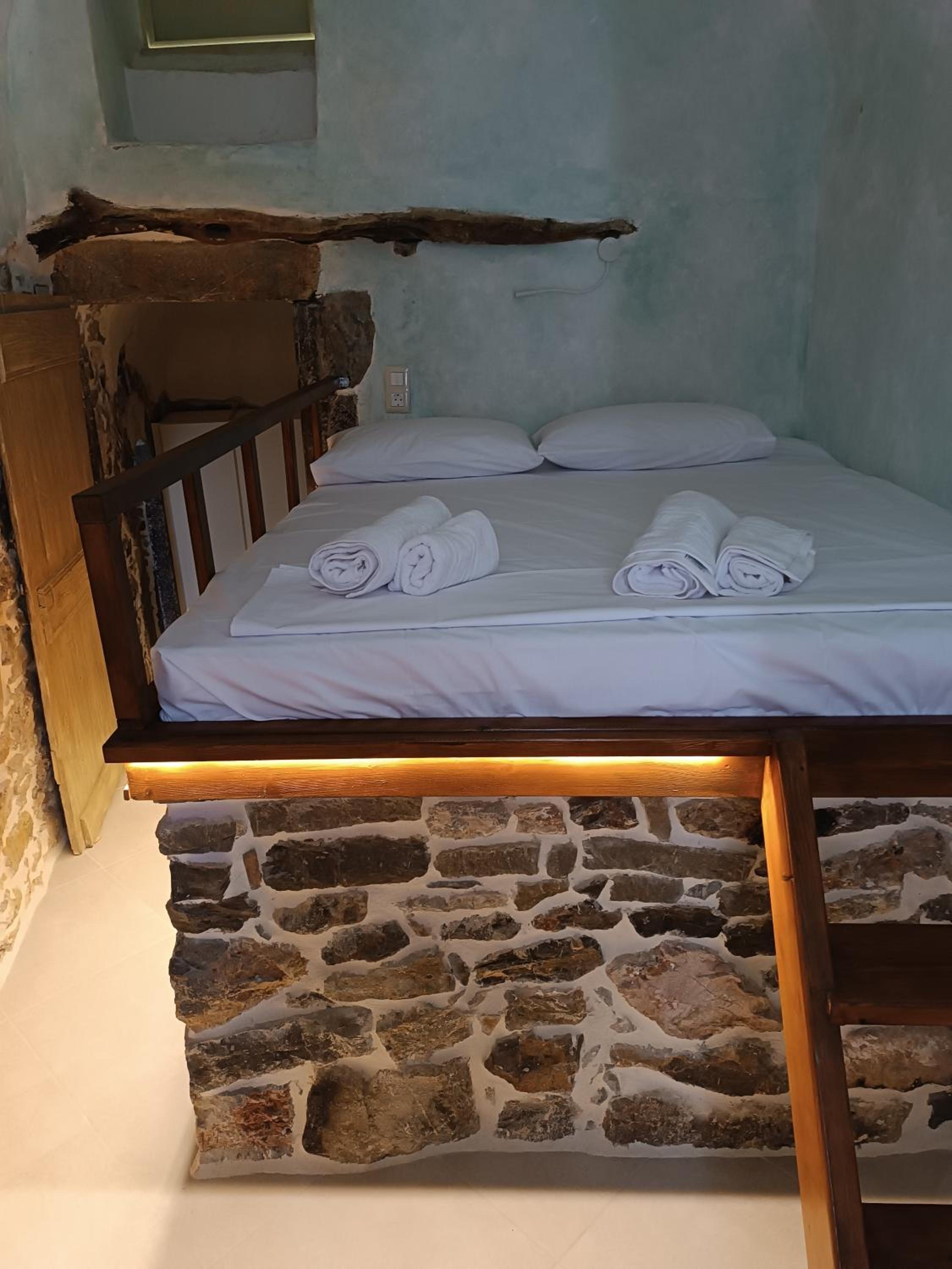 Vlychos Olympi Lodges - Chios Cozy Getaways