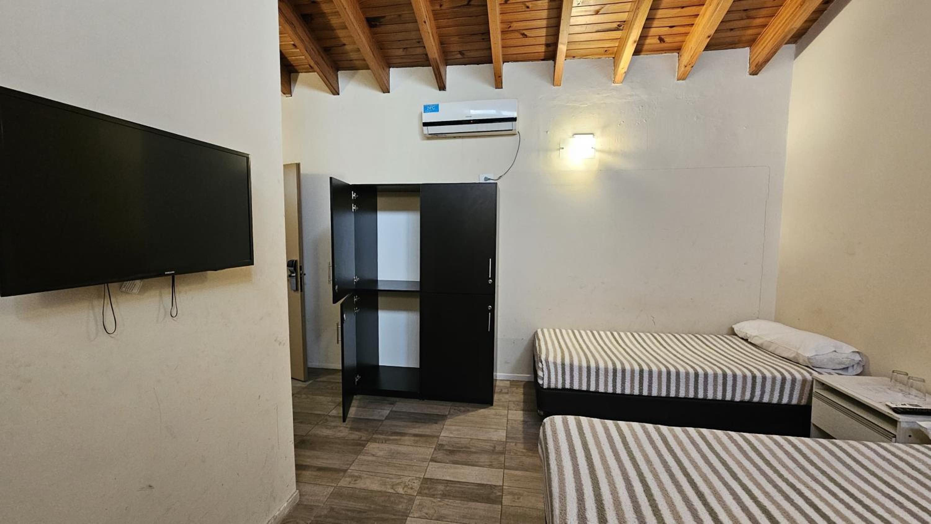 DAKAR HOSTEL