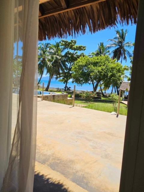Eden Nosy Faly Nosy Faly Nosy Be Madasgascar view 4