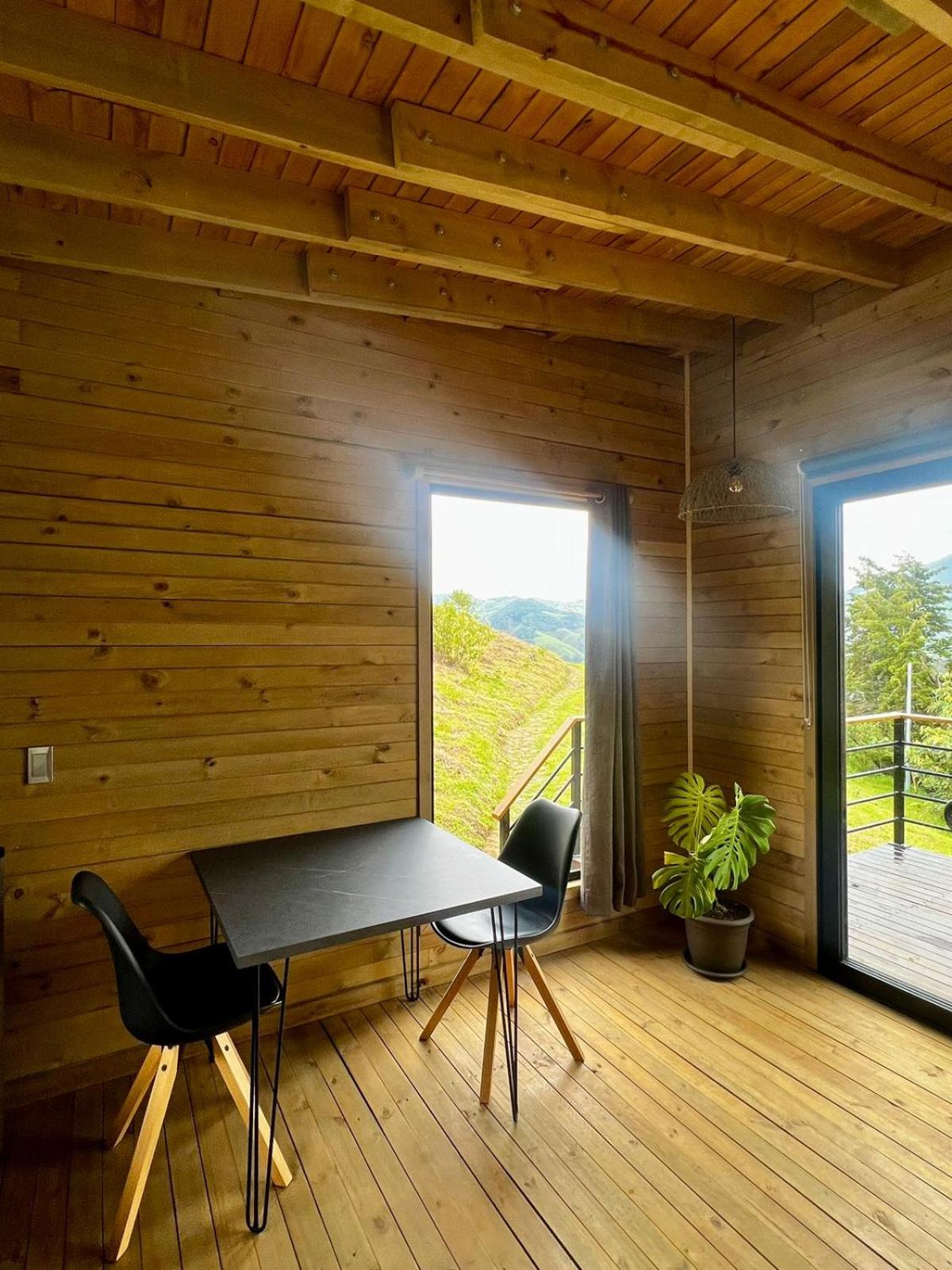 Cabaña de madera, lugar para descansar y reconectarse