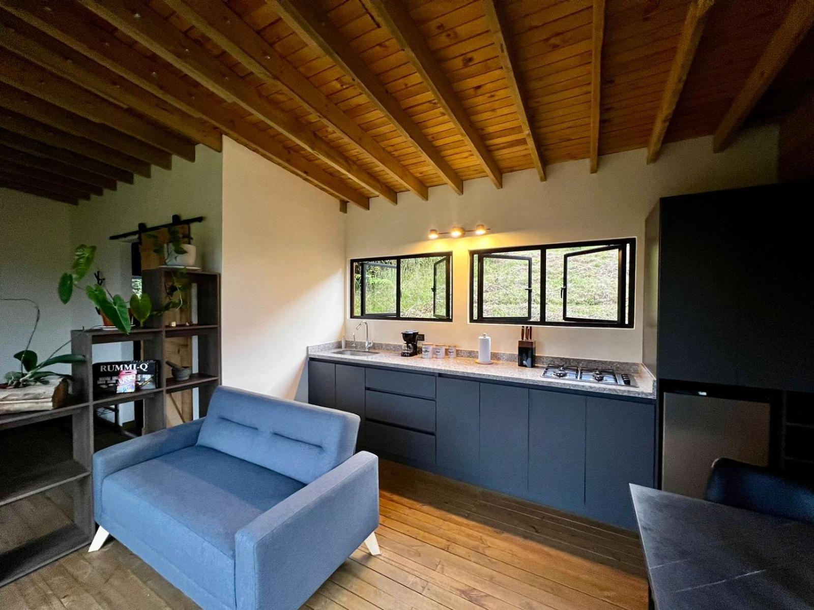 Cabaña de madera, lugar para descansar y reconectarse