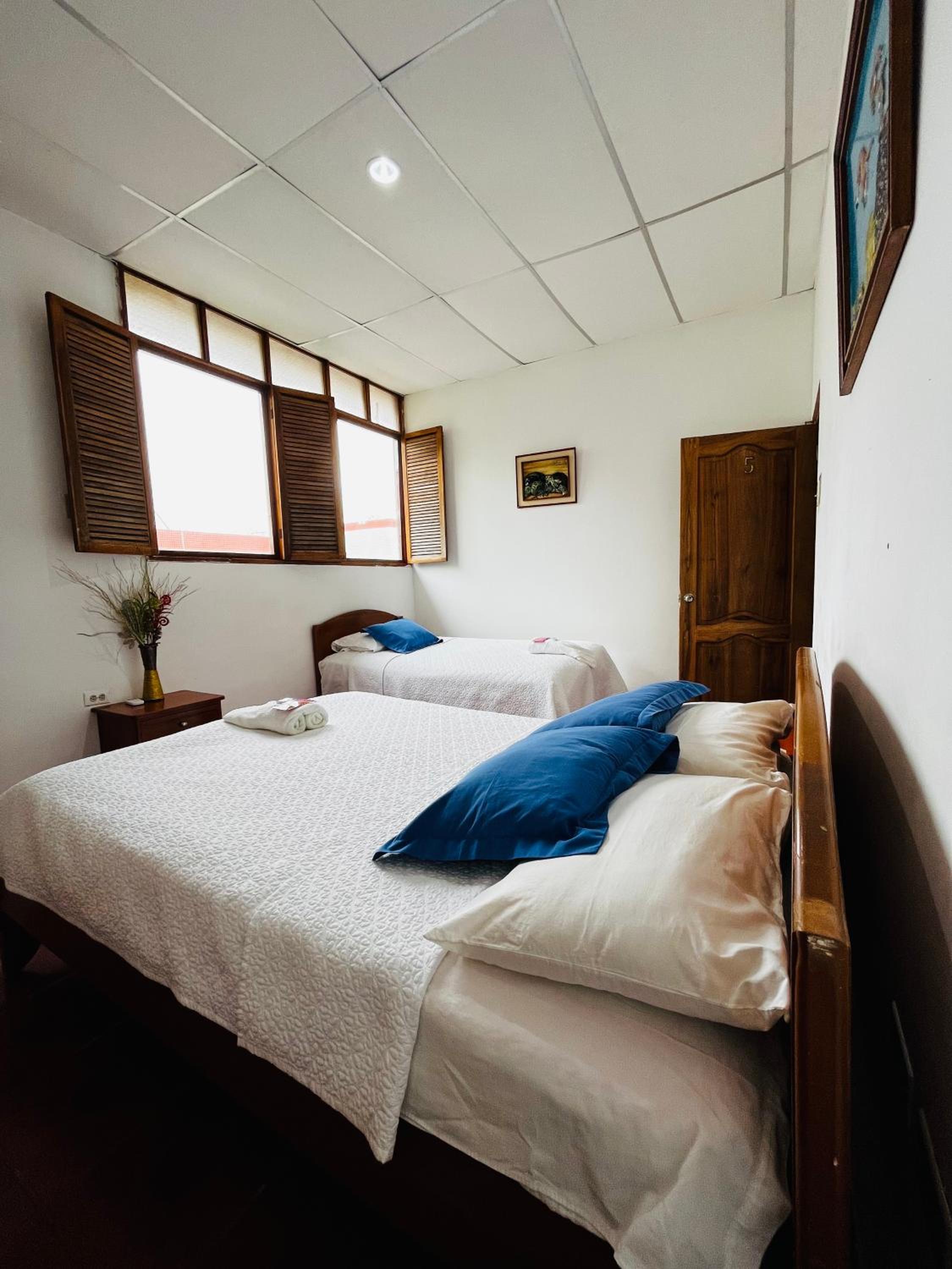 Las Gardenias Hostel - Starlink Internet