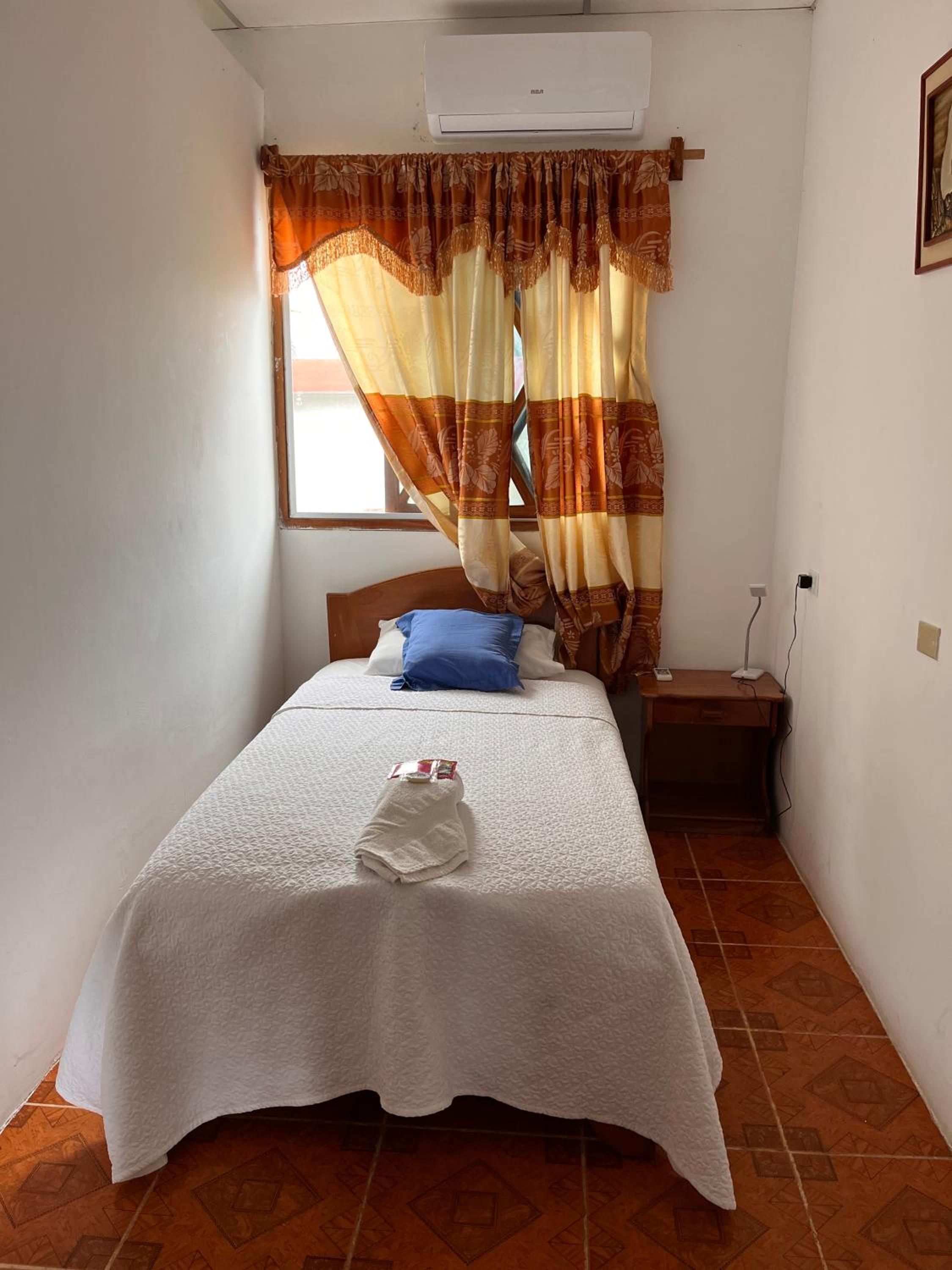 Las Gardenias Hostel - Starlink Internet