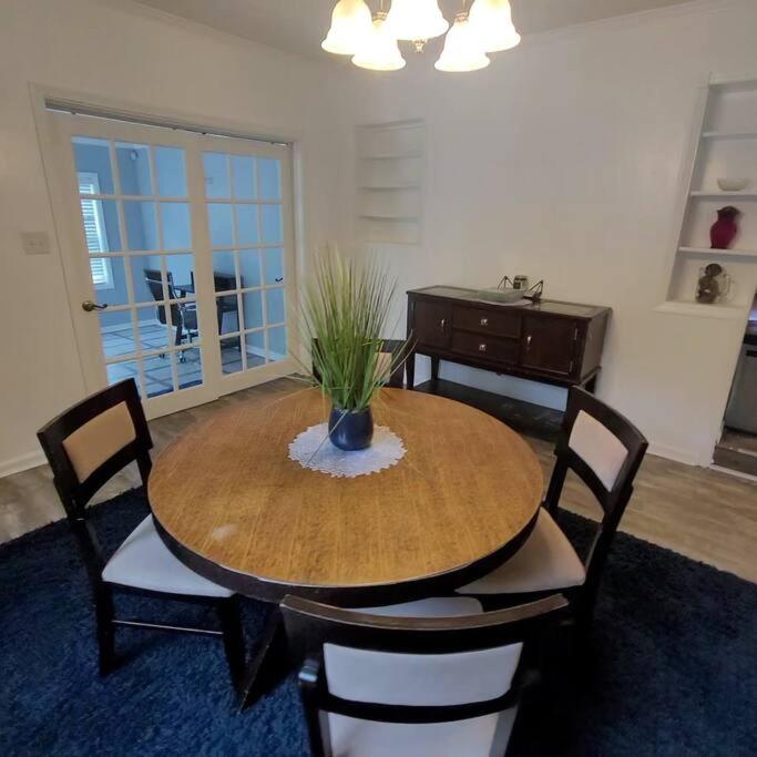 Fayetteville Vacations - 4 bd home close to Fort Liberty - Property Image 47