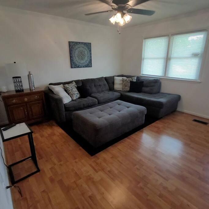 Fayetteville Vacations - 4 bd home close to Fort Liberty - Property Image 63
