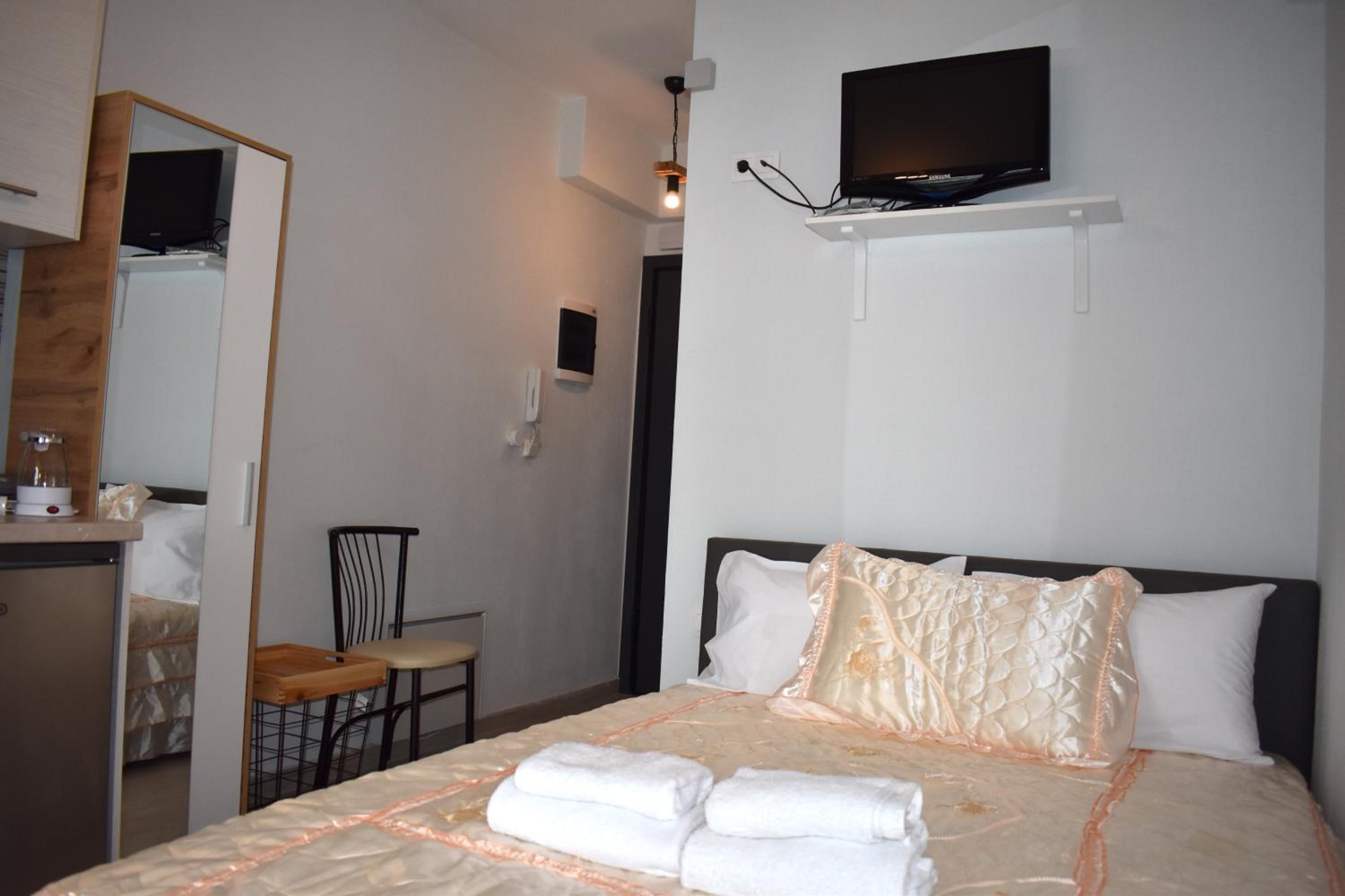 Bijou Apartment