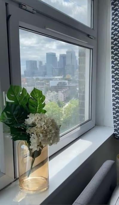 LONDON -2 bedroom - Breathtaking Views London Skyline Canary Warf