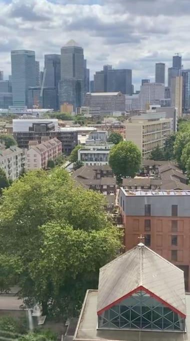 LONDON -2 bedroom - Breathtaking Views London Skyline Canary Warf