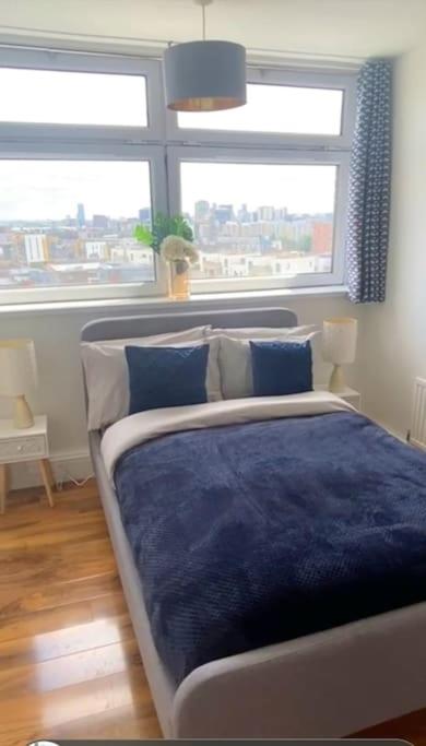 LONDON -2 bedroom - Breathtaking Views London Skyline Canary Warf