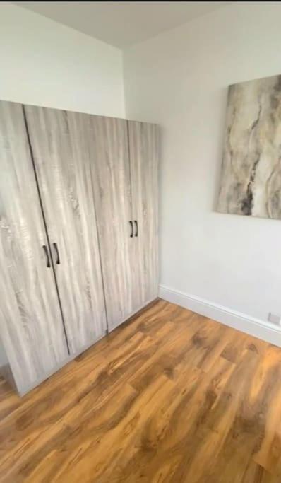 LONDON -2 bedroom - Breathtaking Views London Skyline Canary Warf