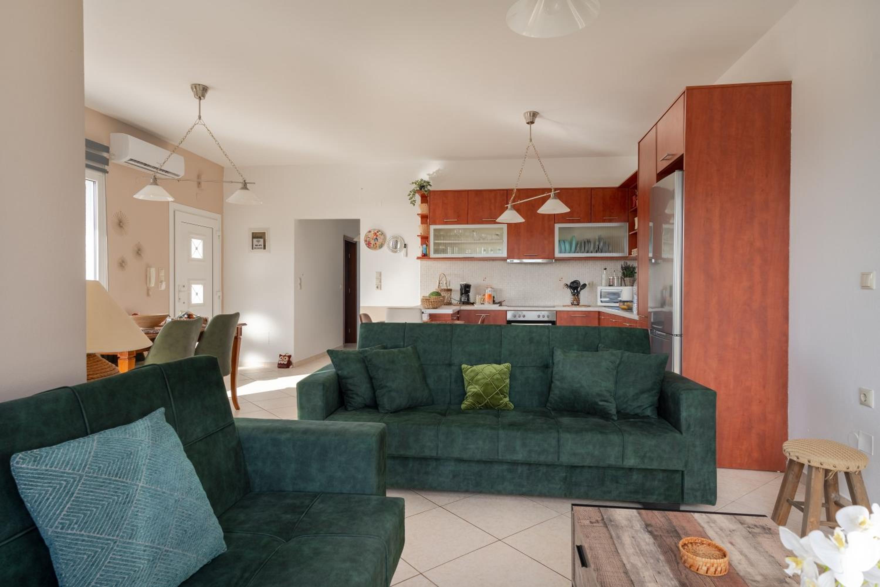 Villa Aktis with Freshwater Pool and Sea View