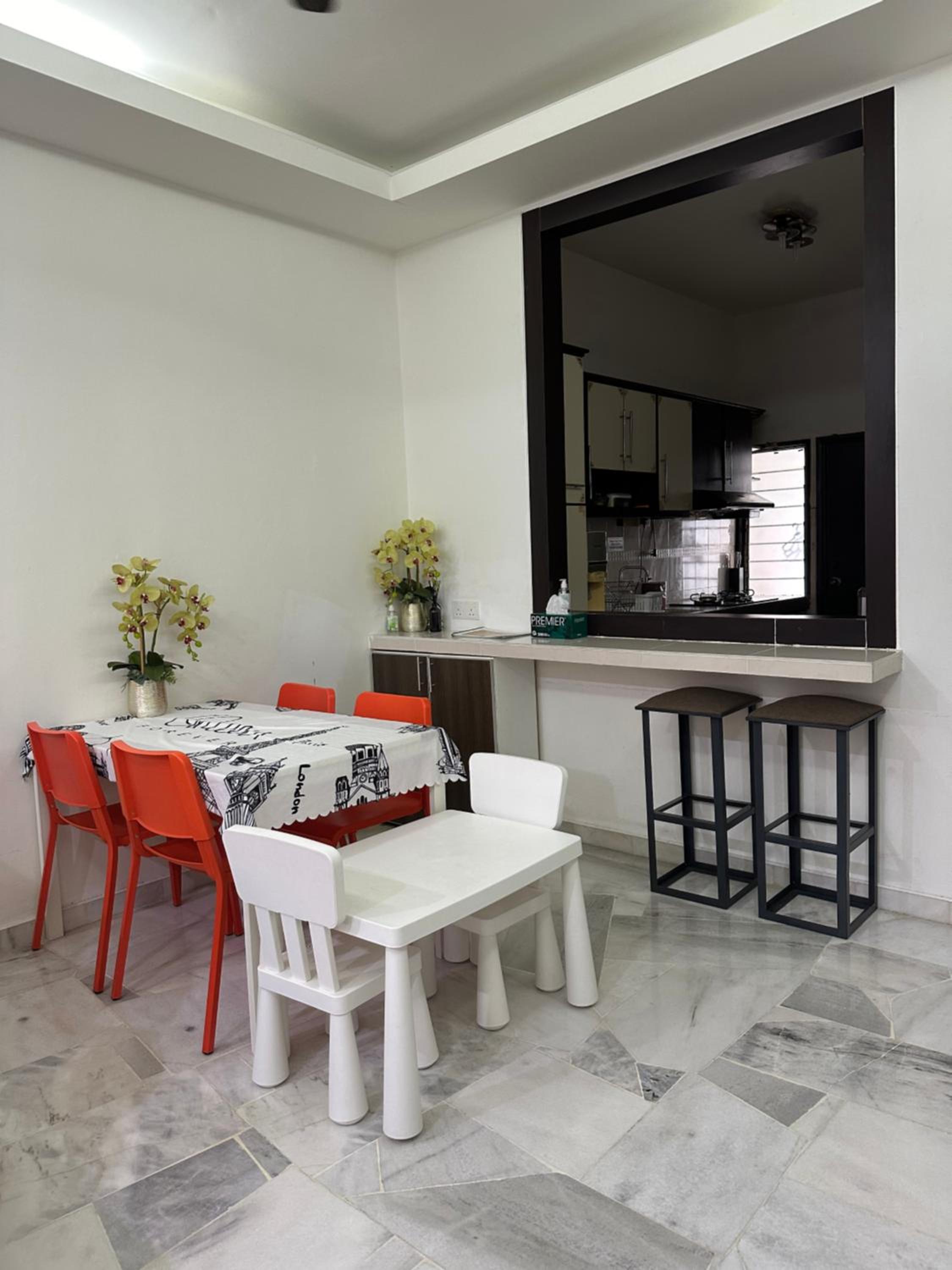Desa Damai Homestay fully air cond and self check in #7 pax