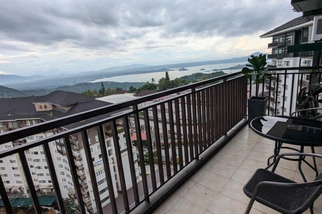 Yakal Suites at Serin East Tagaytay view 2