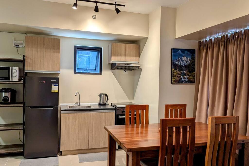 Yakal Suites at Serin East Tagaytay view 3