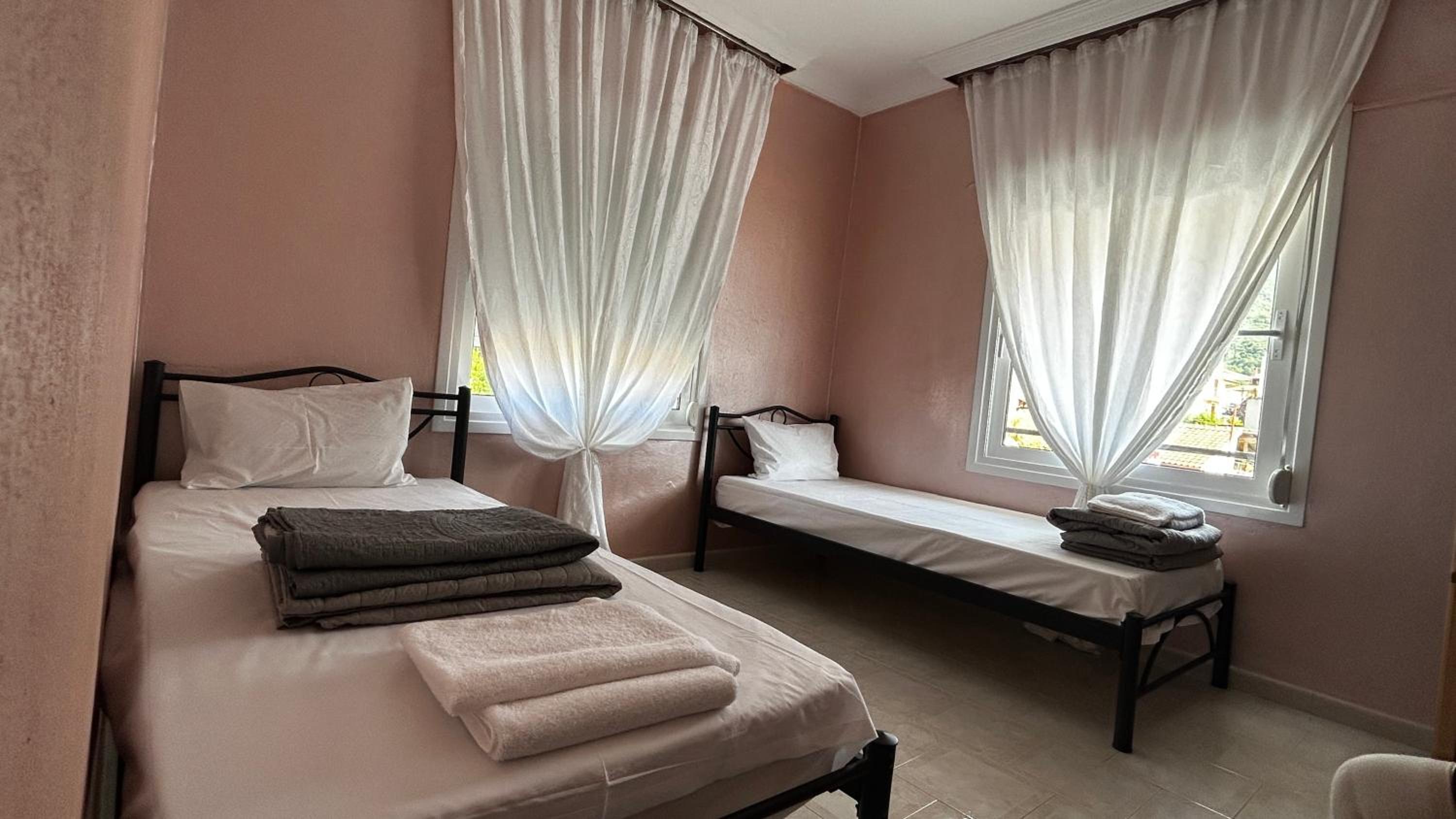 2 charming bedroom apartments view 5