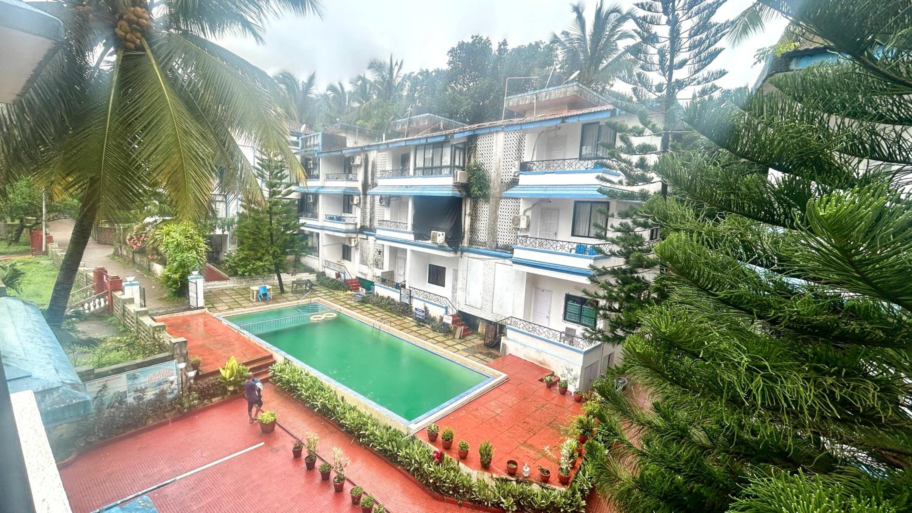 Muffys Pool Apartment