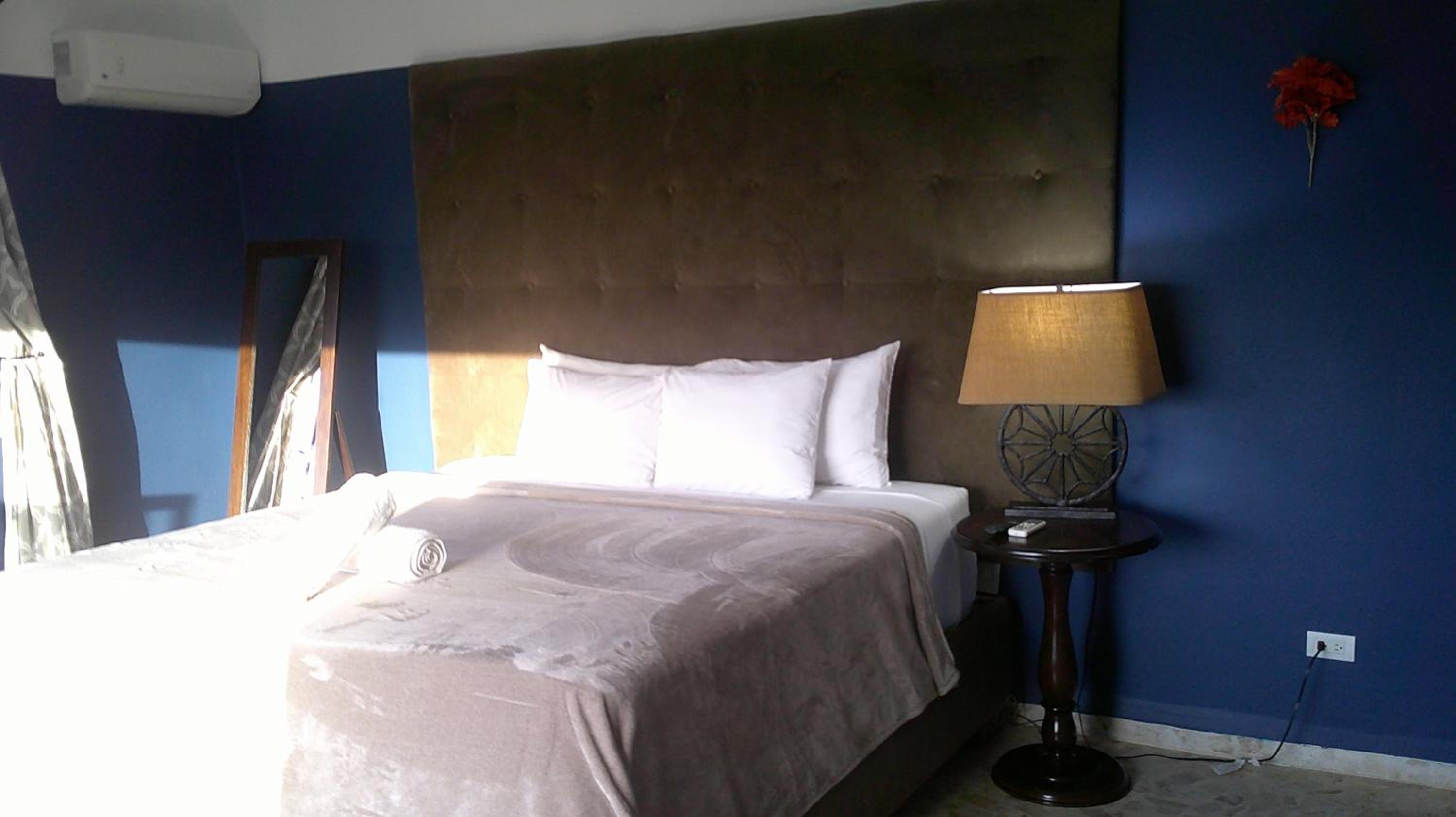 E&J Boutique Residences