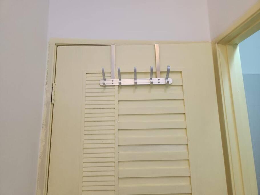 10min to IPOH town GEMILANG TAWAS 4br4bath 14pax photo 3