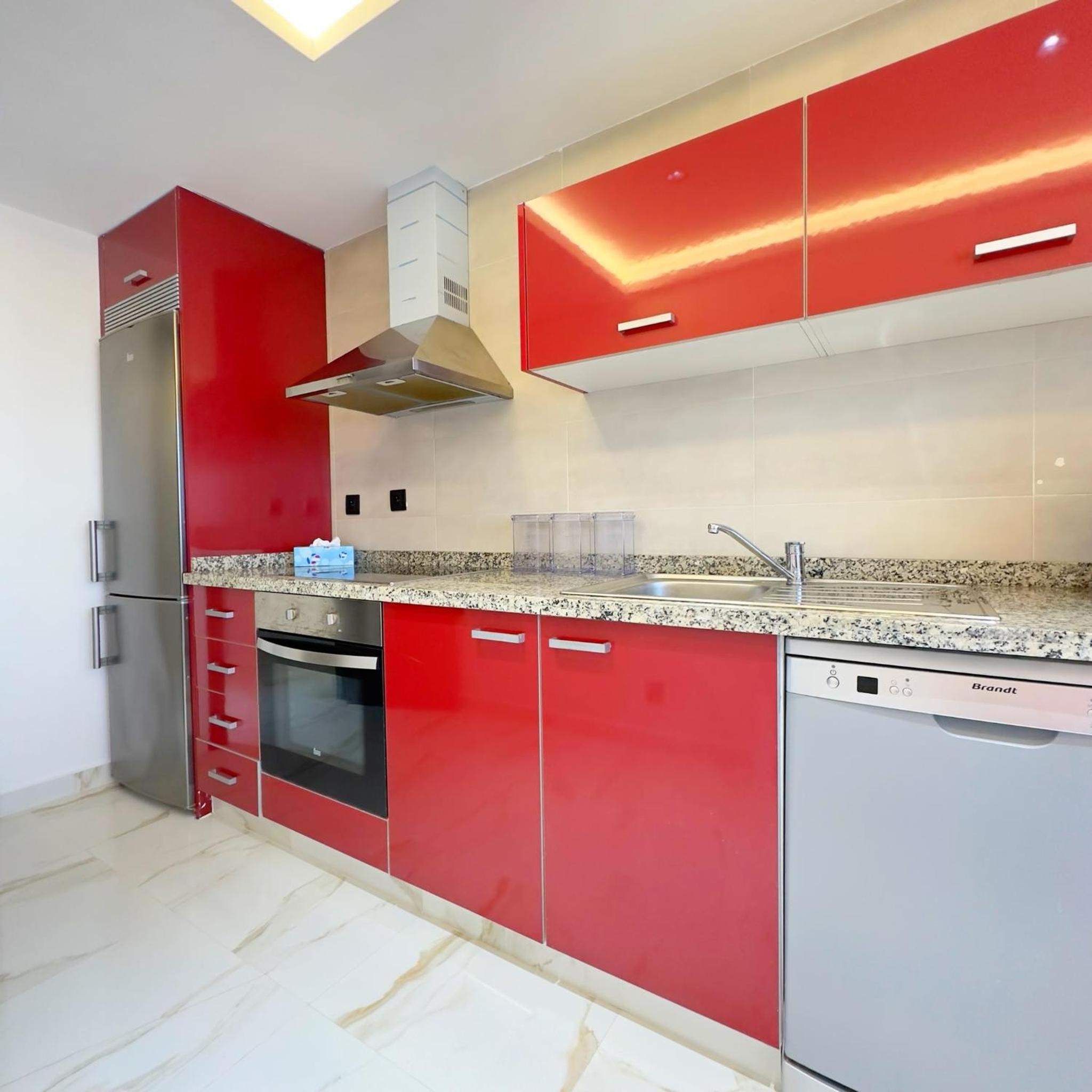LUXURY Hilton City Center residence 5A GUEST FRIENDLY view 3