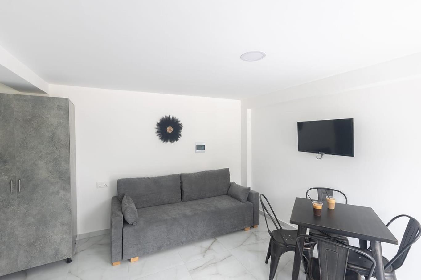 Gold Emerging Villas Ltd Apart 1