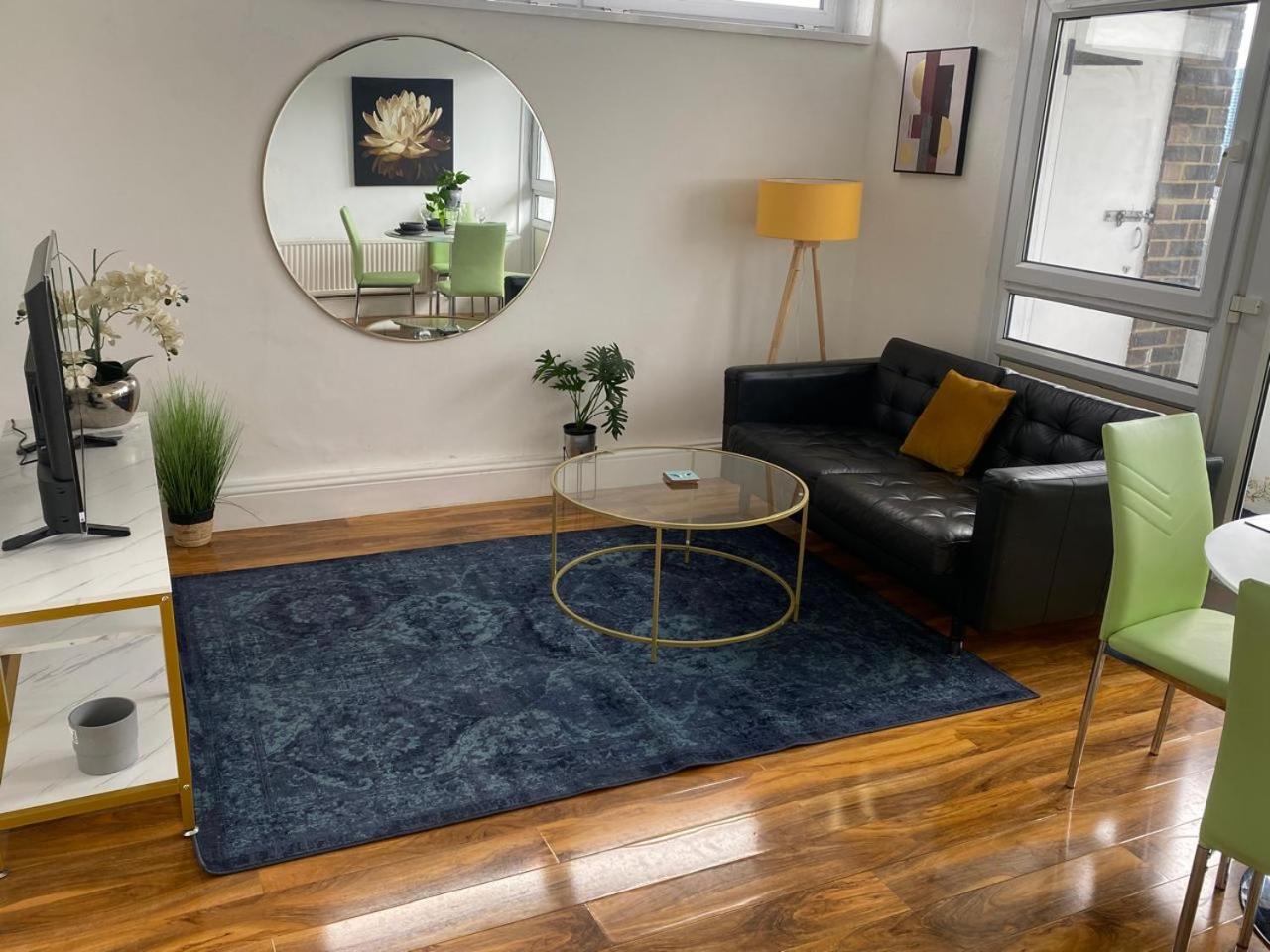 LONDON -2 bedroom - Breathtaking Views London Skyline Canary Warf