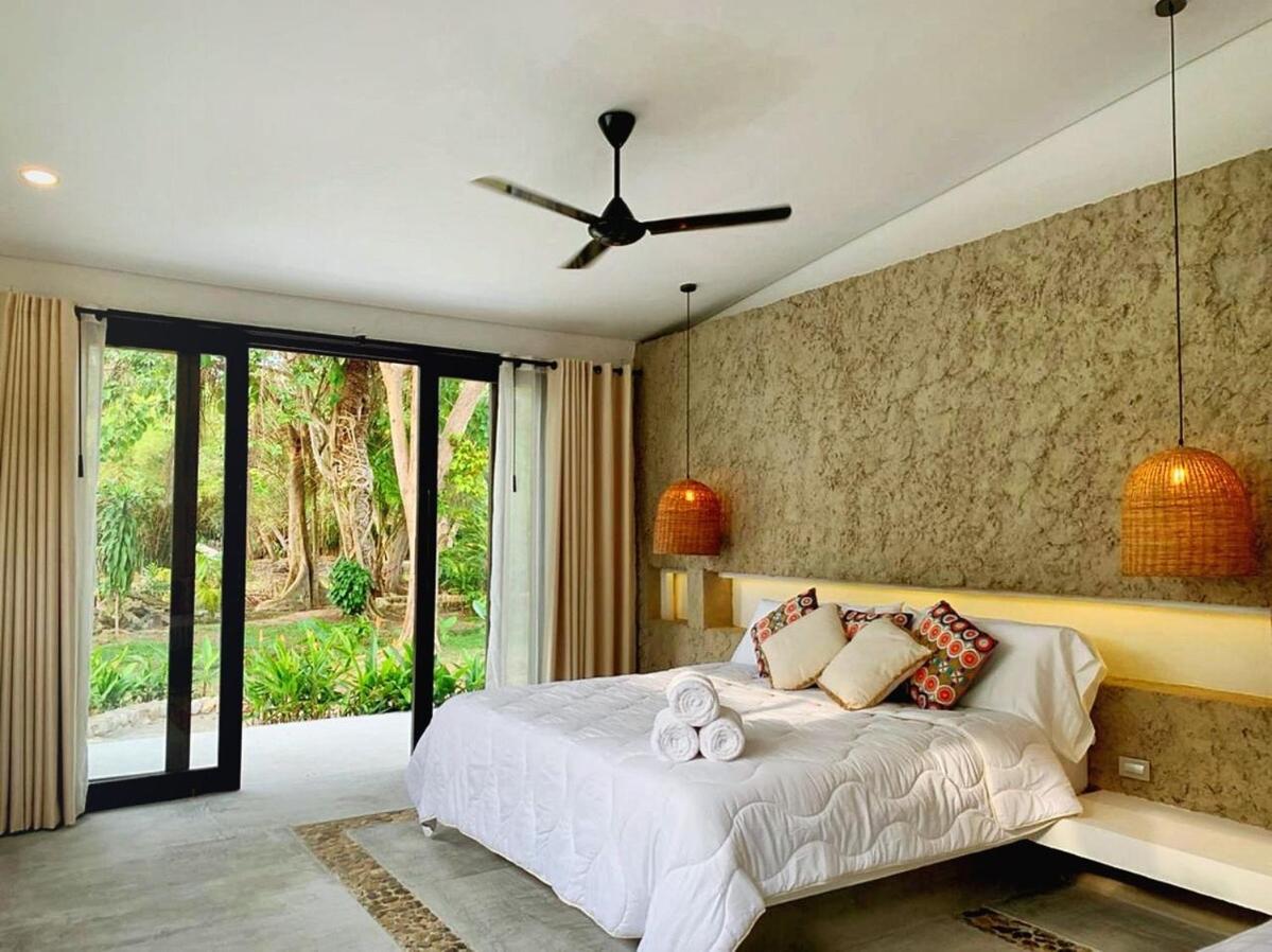 NEW beach villa w pool between Tayrona & Palomino